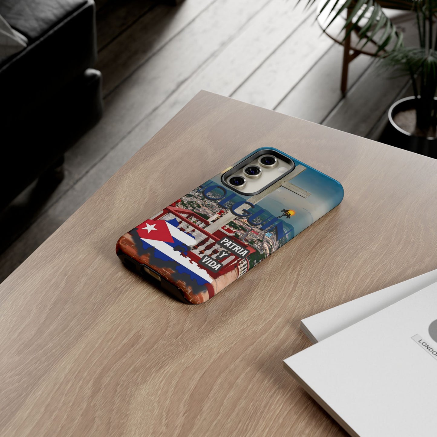 FUNDAS DE TELEFONOS, CUBA, HOLGUIN, PROVINCIAS, PATRIA Y VIDA